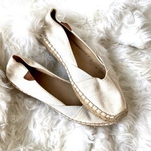 Women’s White Sperry Slip On Shoes Size 8